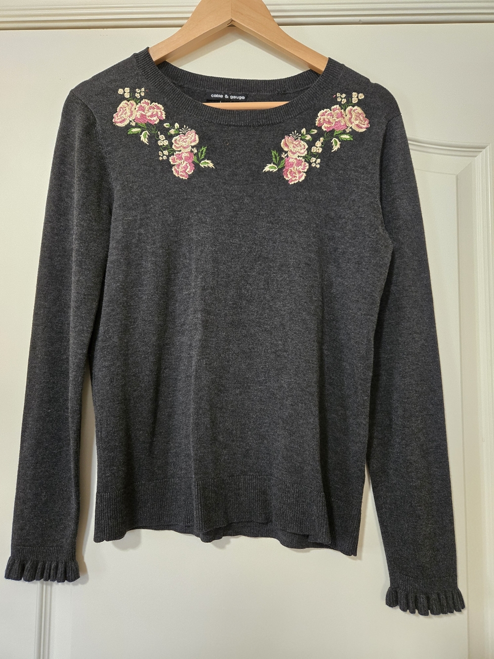 Cable & Gauge Dark Gray Crewneck Sweater with Pink Rose Embroidery Soft